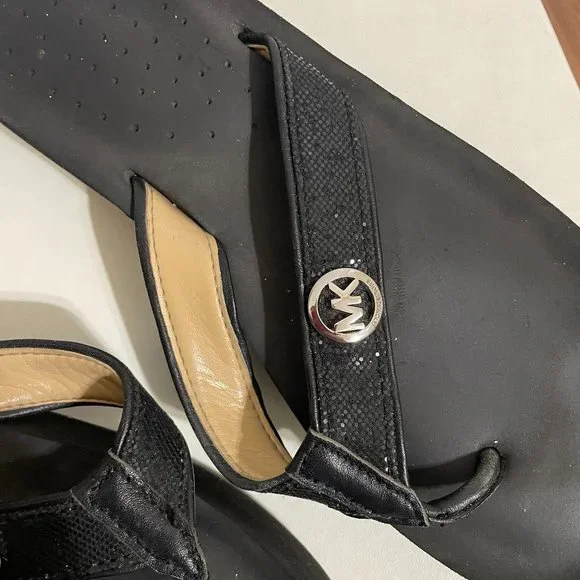 Michael Kors Black Platform Glitter Flip Flops - Picture 4 of 11